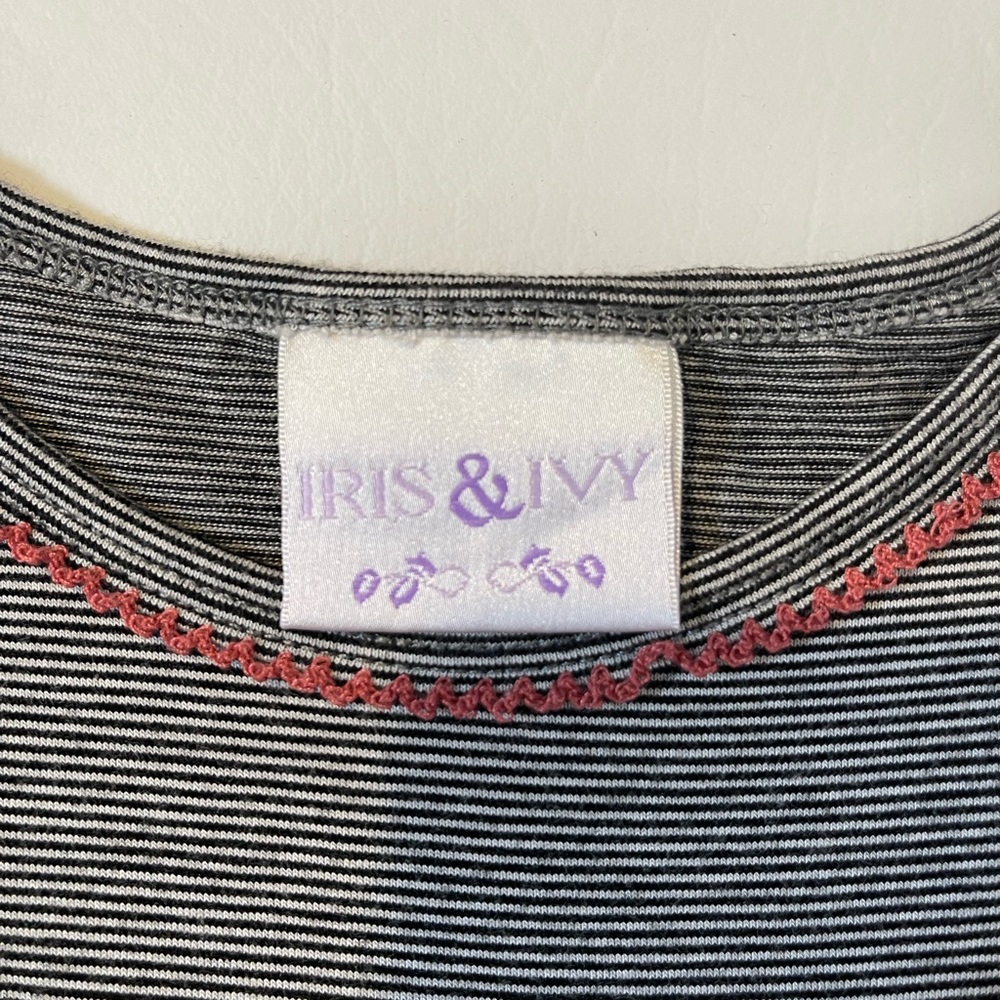 Iris & Ivy Gray Stripe and Floral, Long sleeve Girls Dress. Size 6X. Preloved. - Picture 7 of 10